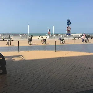 https://studio-hippique.bruges-hotels.info
