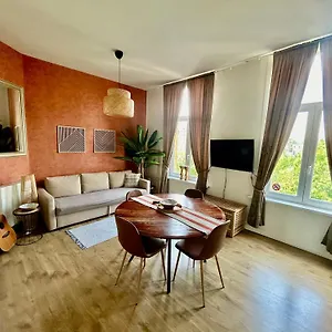 https://glorious-central-antwerp-apartment-2-min-to-city.hotelsghent.com